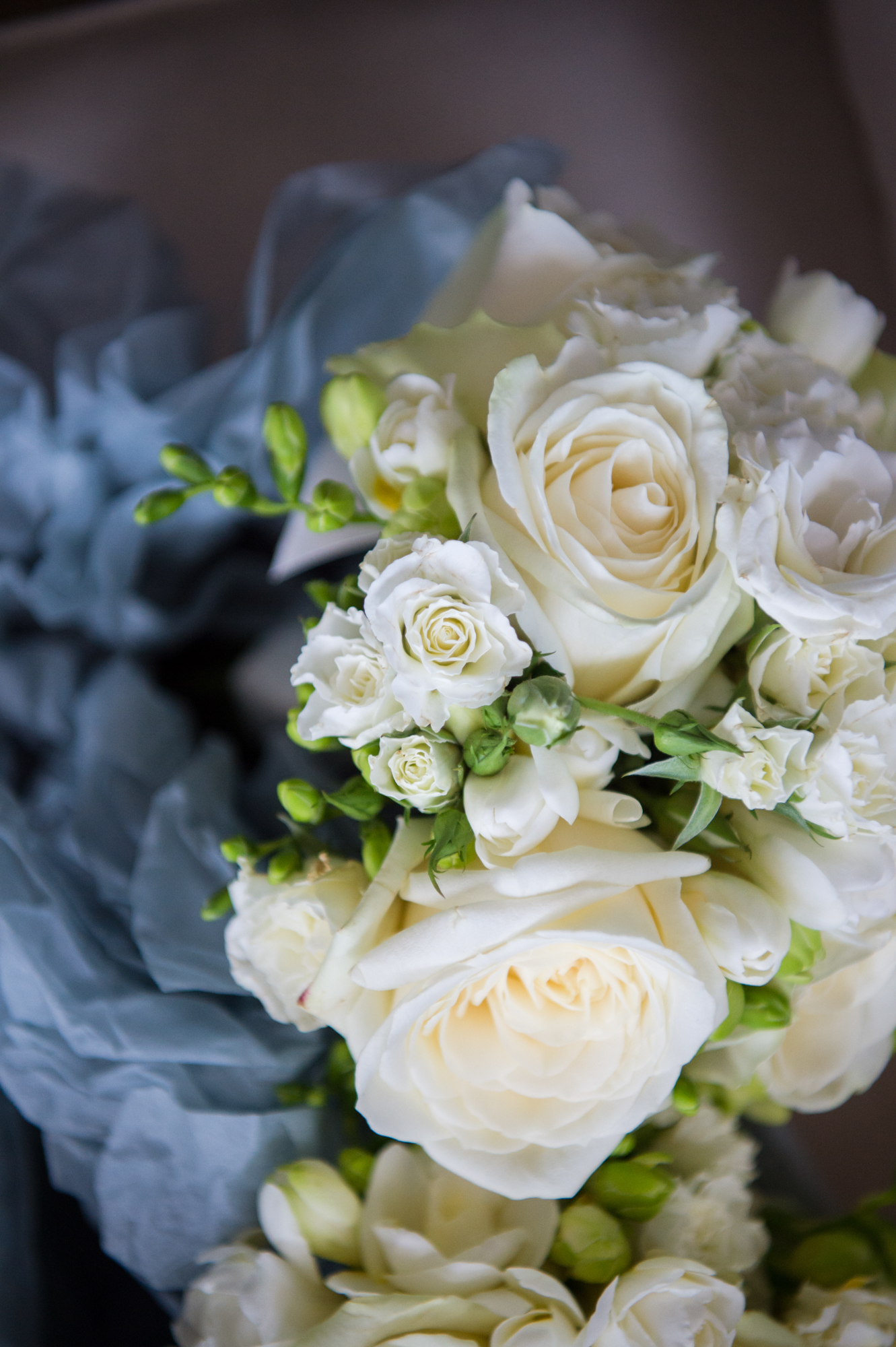 White floral wedding bouquet by Tollys flowers 